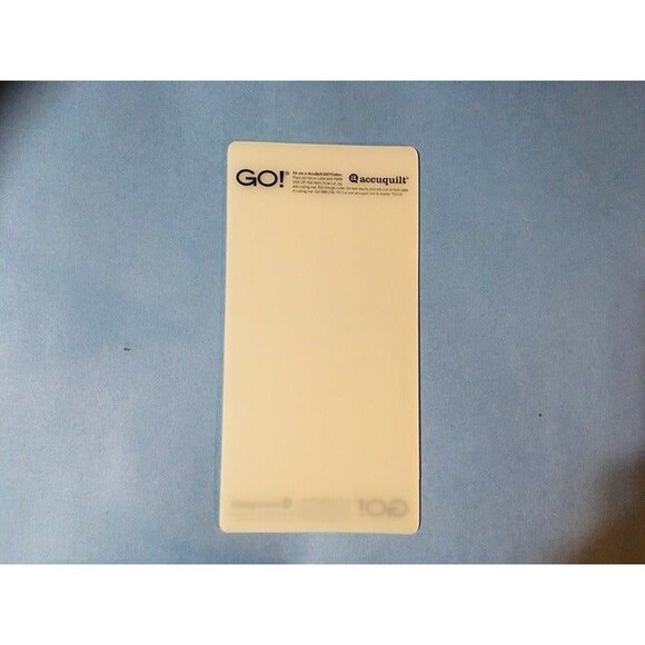 Accuquilt Go! 5x10 Cutting Mat - Picture 1 of 2